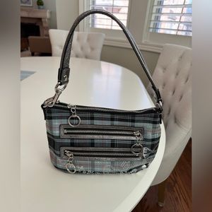 Brand mew vintage Coach purse